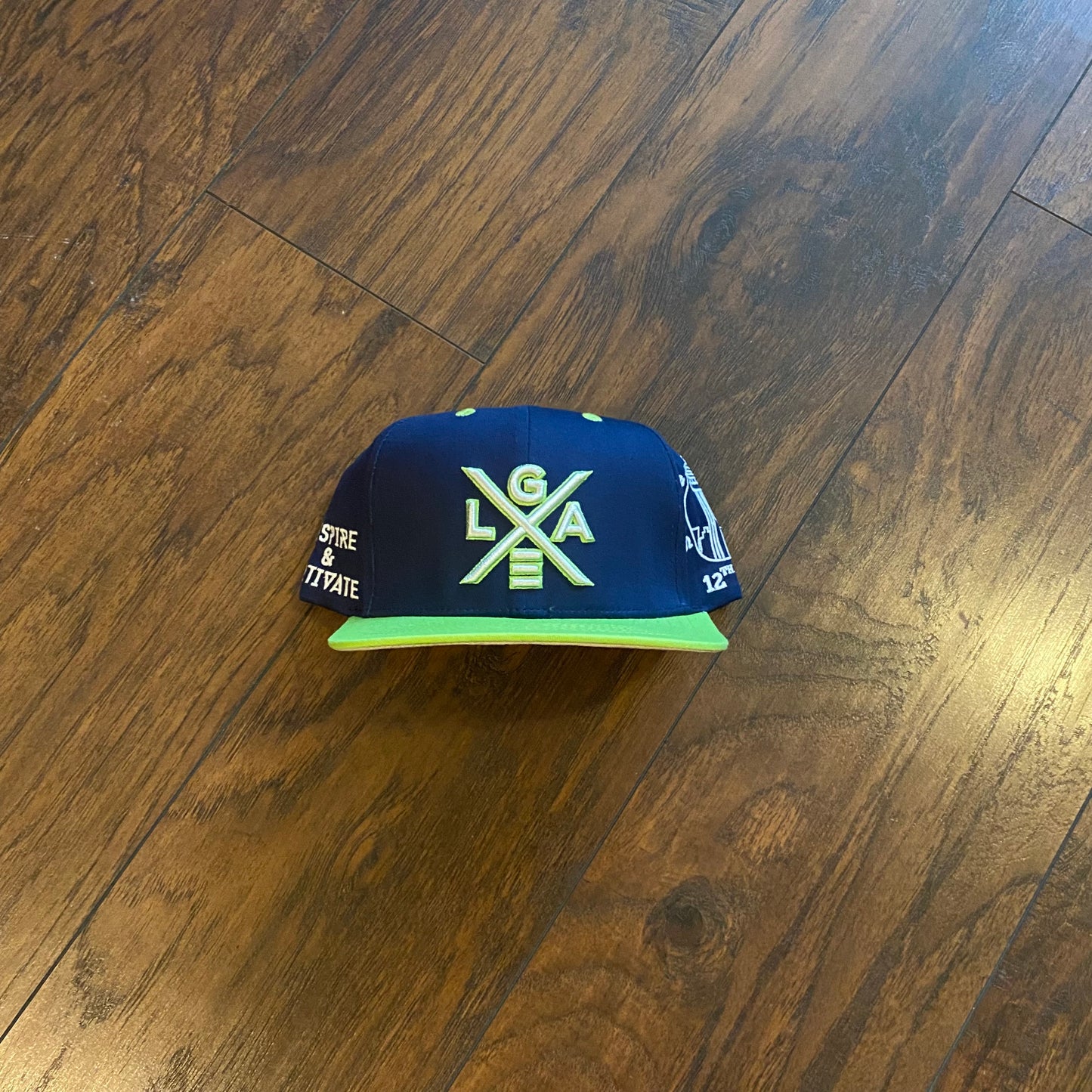 SEATTLE 12TH MAN (Navy & Lime)